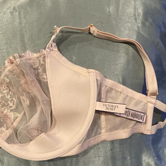 Victoria’s Secret 36Ddd baby pink, sheer floral shimmery Valentine’s Day bra new - Picture 13 of 17